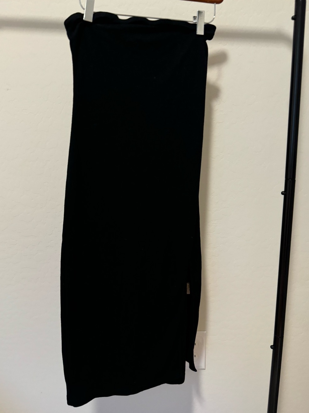 Classic Black Strapless Midi Dress